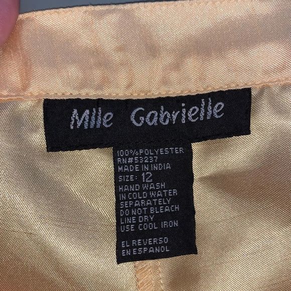 Mlle Gabrielle Yellow Capri Pants  Size 12 E(-001) - Picture 6 of 6